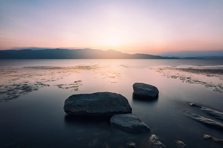 洱海上的日出