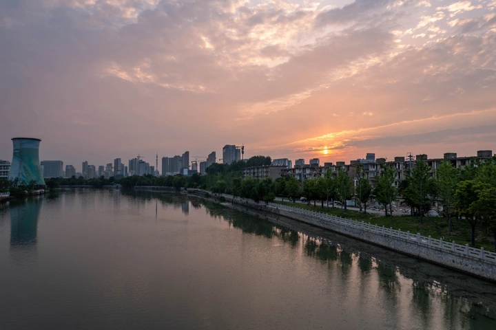 追逐夕阳的脚步