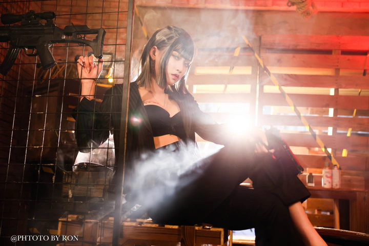 女枪手