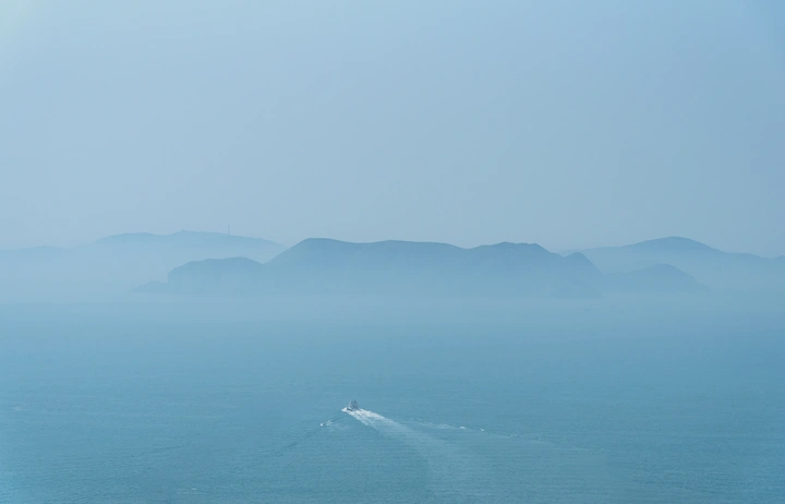孤帆远影
