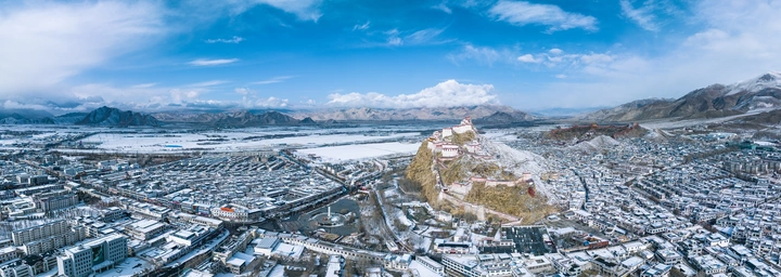 《雪潤英雄城》