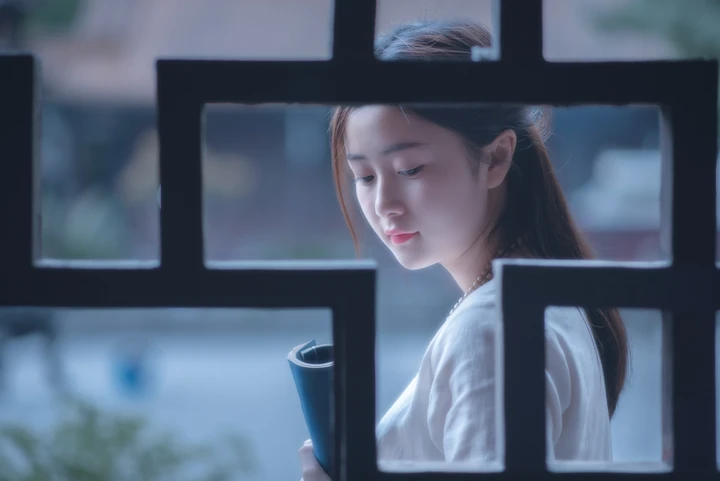 新中式风人像-问佛