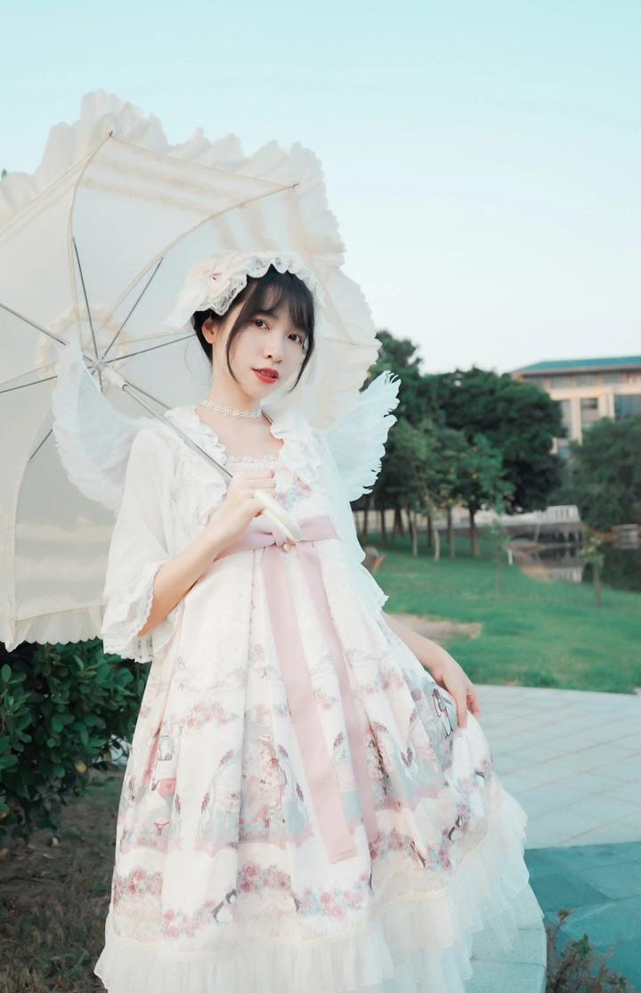 《Lolita摇篮曲》