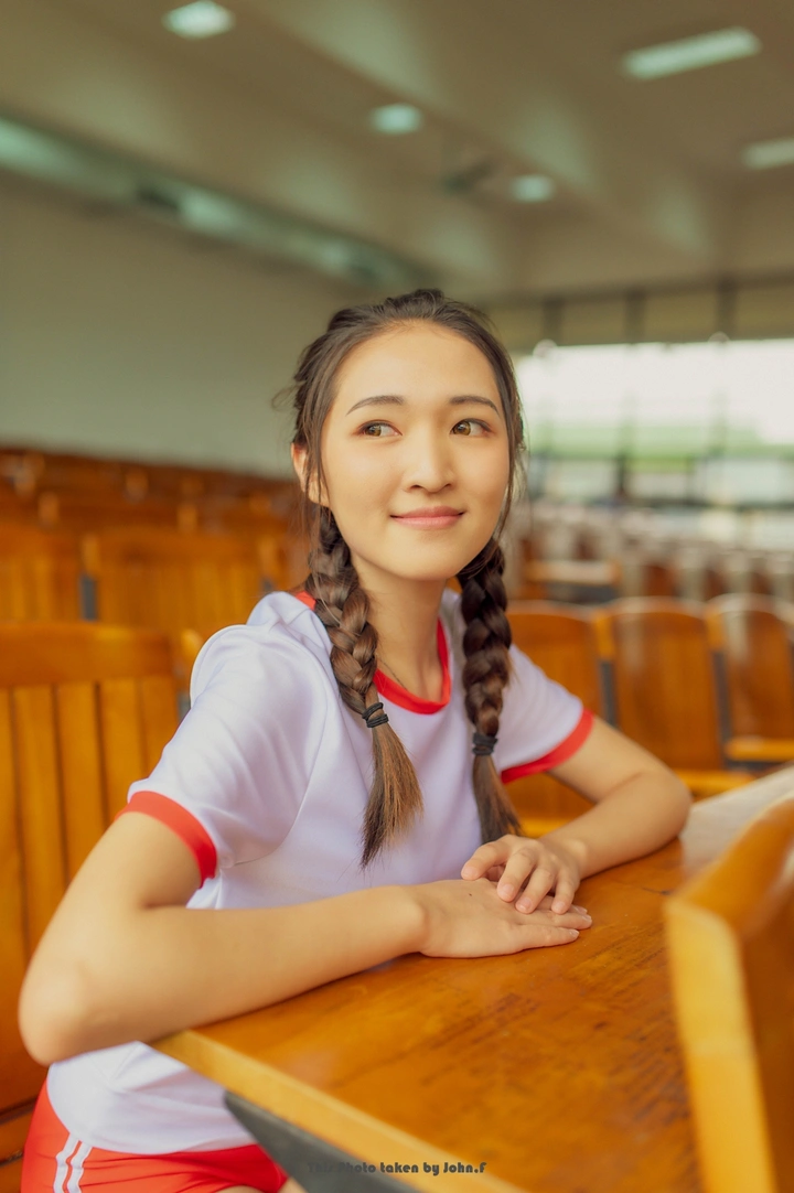 小婷的体操服