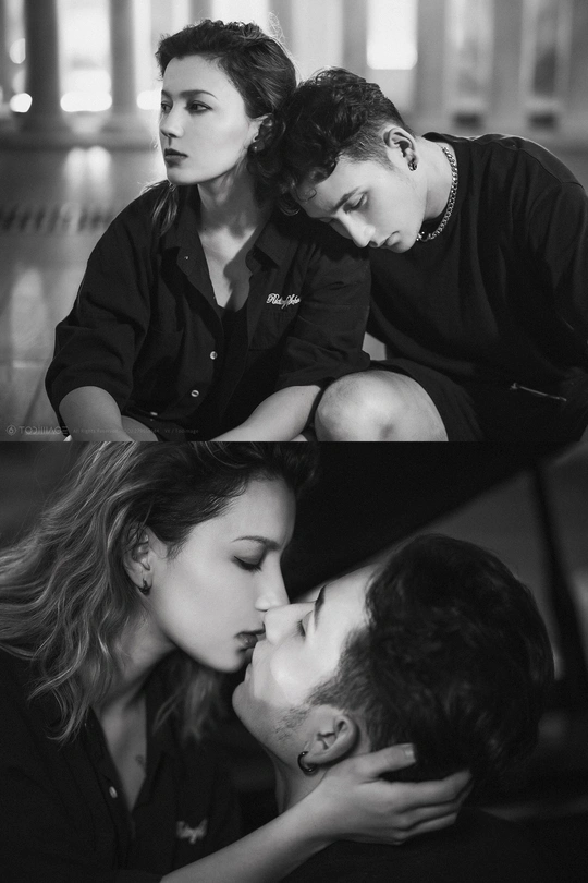 一对相爱的男女的黑白照片