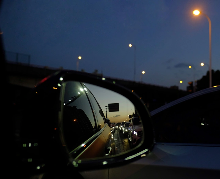 on the way 路上
