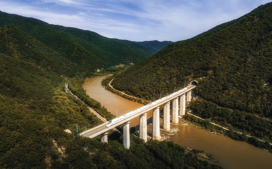 河上的长桥 aerial view