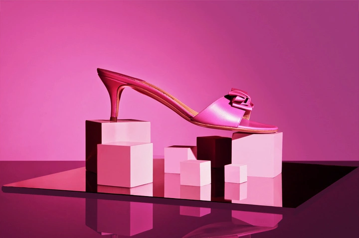 品牌：SALVATORE FERRAGAMO女鞋