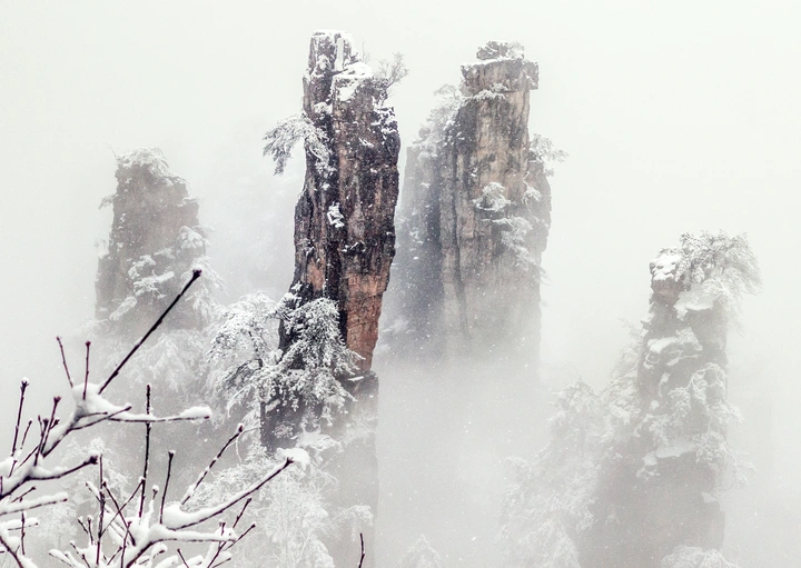 雪景云青岩（画中游）