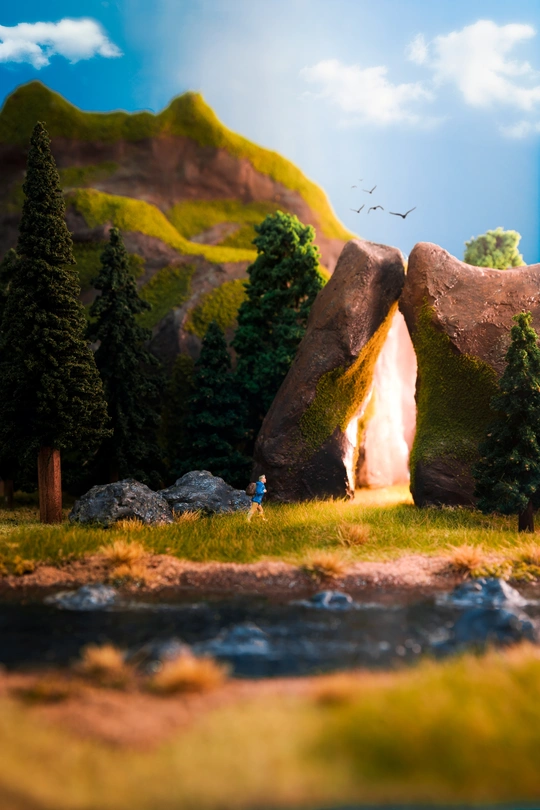 山水画 有山 有树 有小瀑布