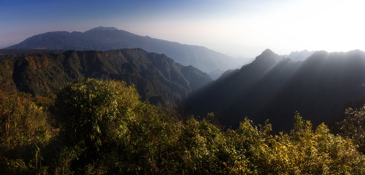 大明山龙头峰
