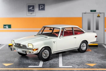 奔驰经典车型的模型