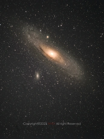 螺旋星系IC附近区域的图像