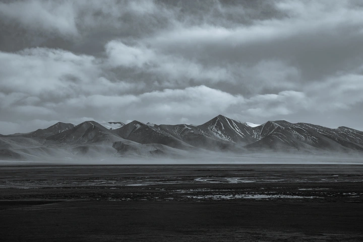 群山