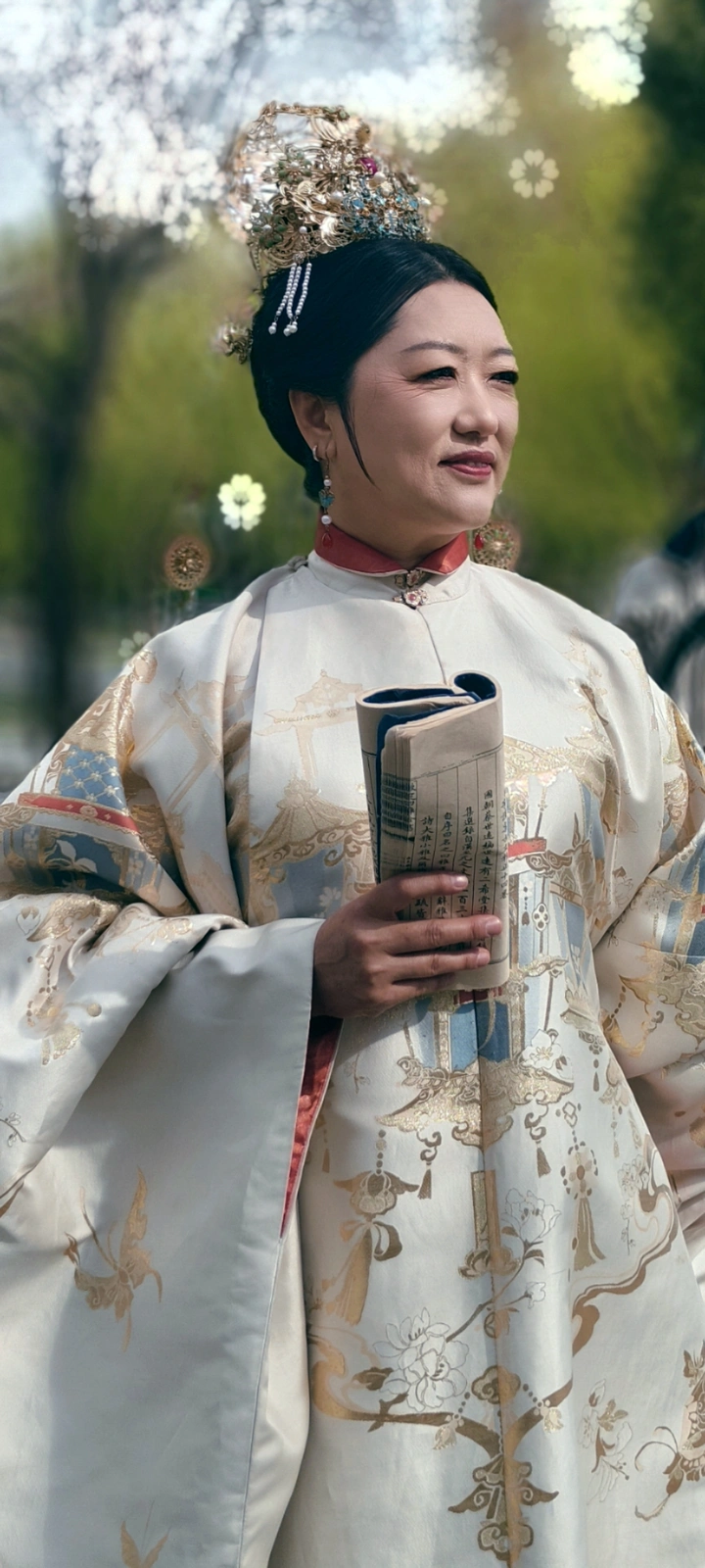 知书达理汉服女