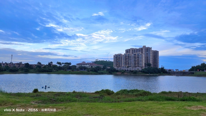 湖边风景