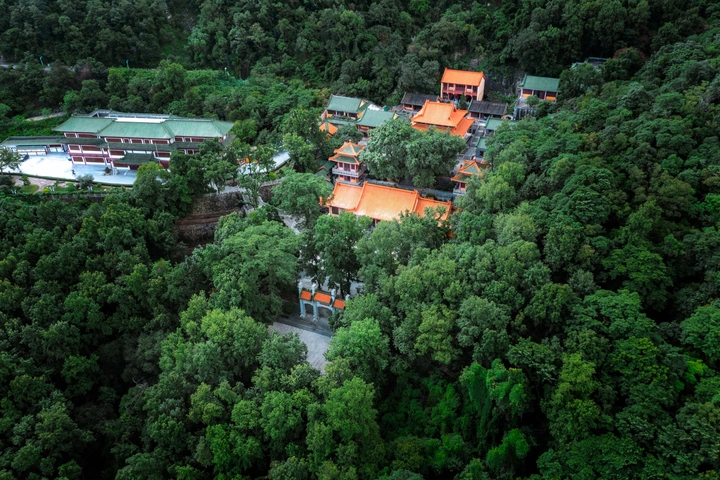 圭峰山玉台寺之夏