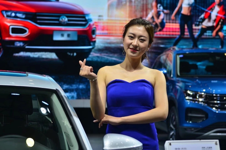 香车美女