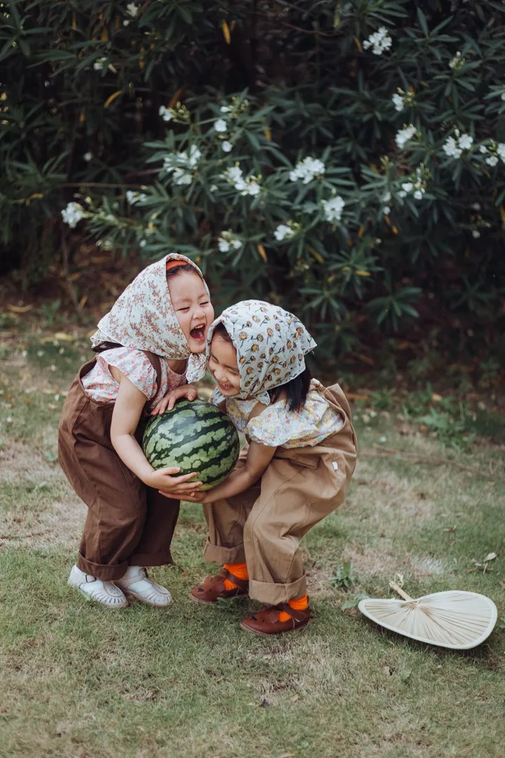 姐妹一对，快乐加倍