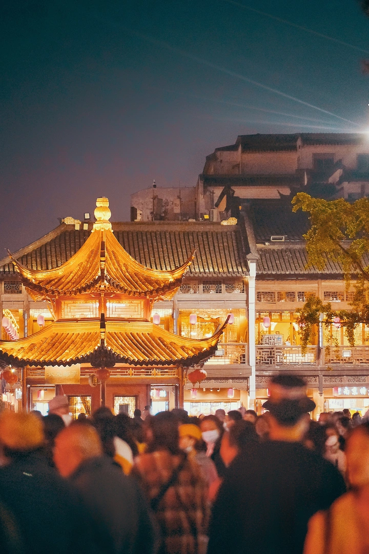 夜泊秦淮