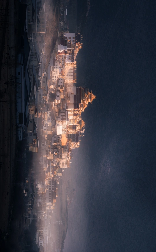 夜晚的城市 摩天大楼熠熠生辉