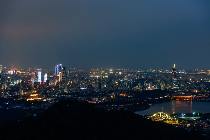夜色下的南京城