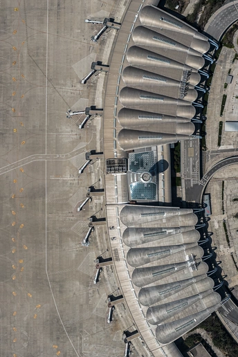 从飞机上拍摄的机场 aerial view