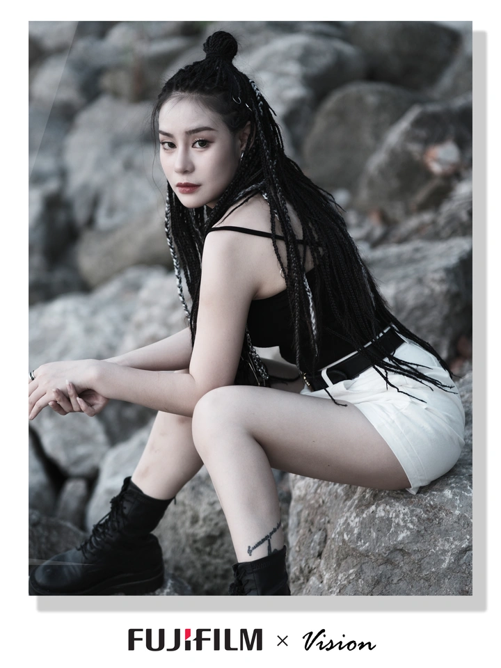 江边拍照姿势怎么摆！