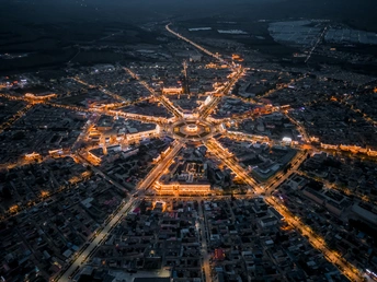 夜晚的城市 aerial view