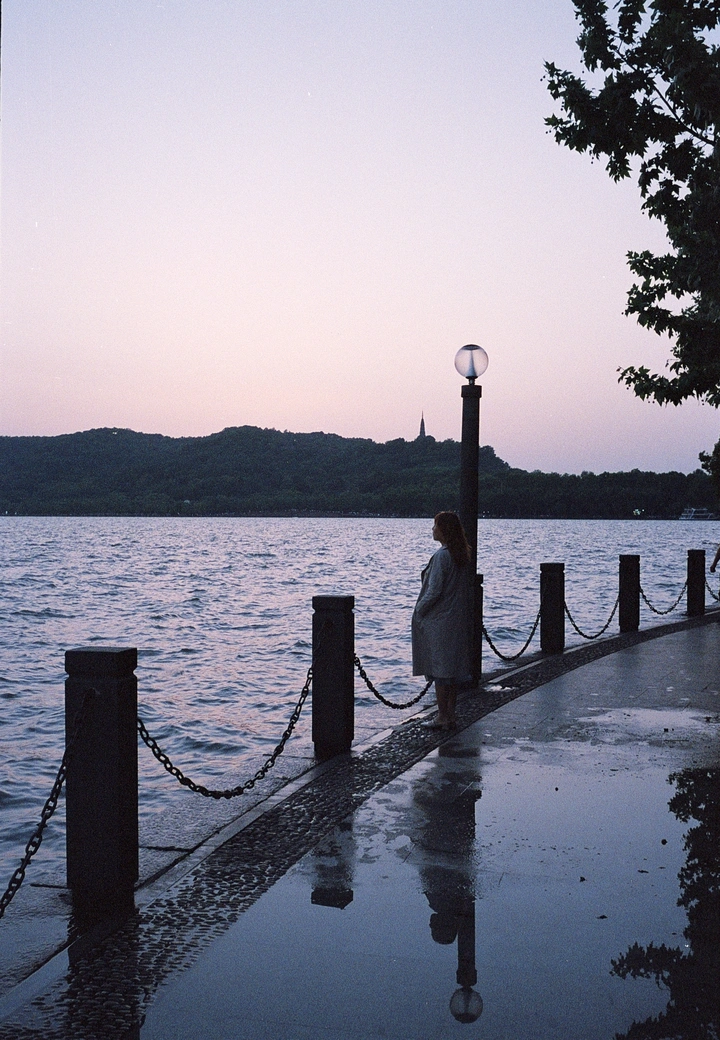 西湖日落