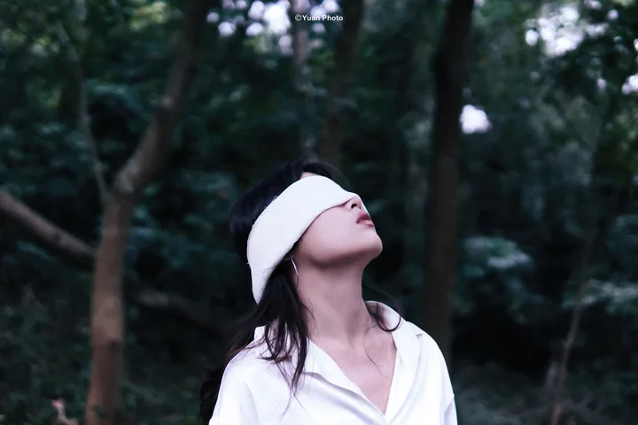 “聆听”