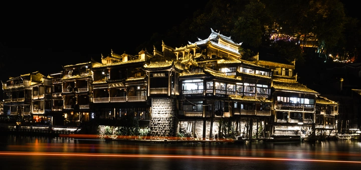 夜幕凤凰