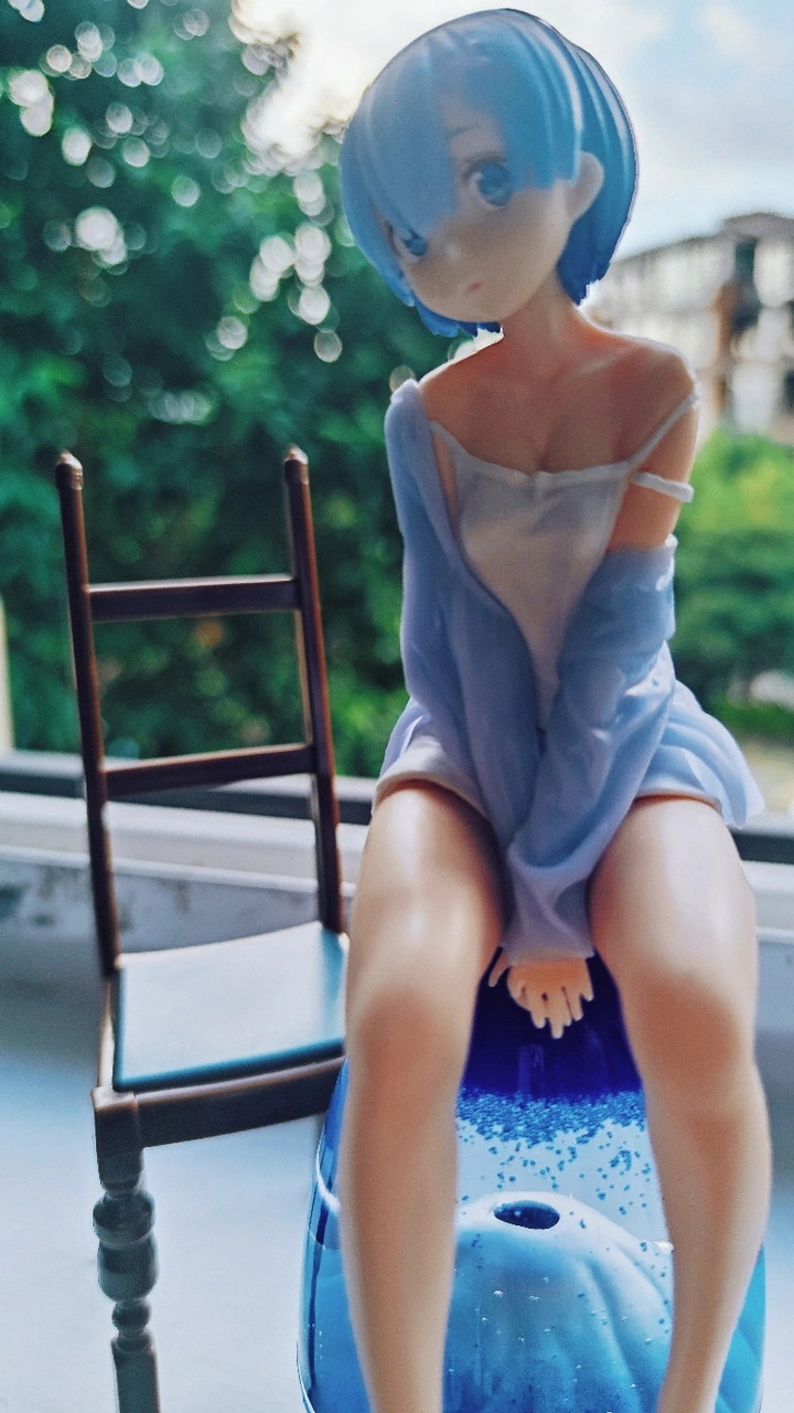 蕾姆手办