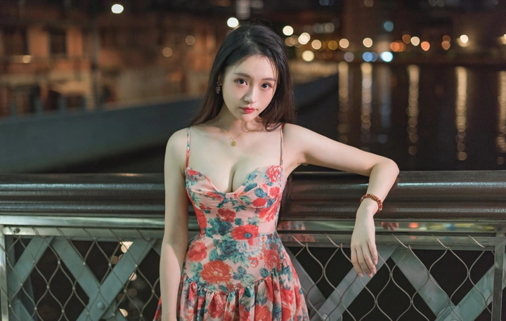 别慌，月亮也正在大海某处迷茫