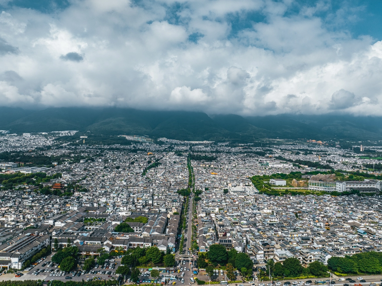 从天空俯瞰大城市