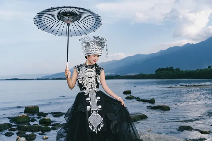 黑苗女生写真