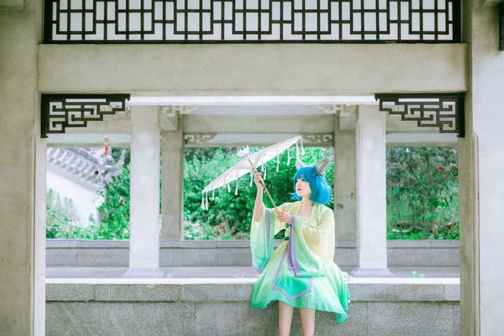 《霞姿》