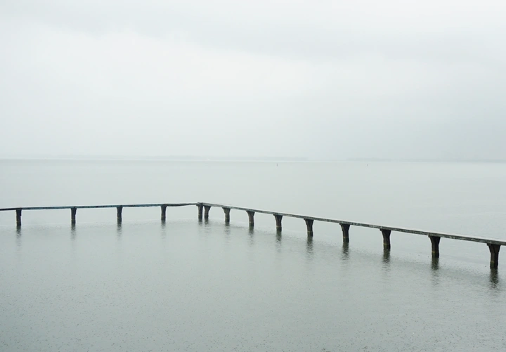 烟雨东湖