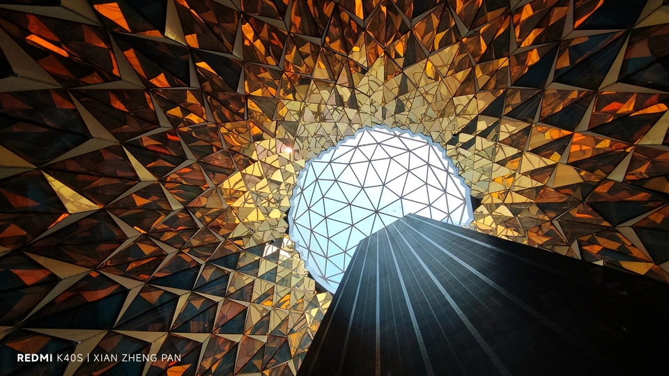 这座建筑的结构非常有趣。