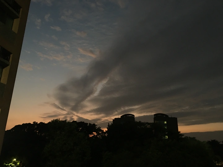 奇怪的雲（1）