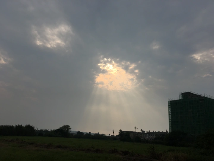 奇怪的雲（6）