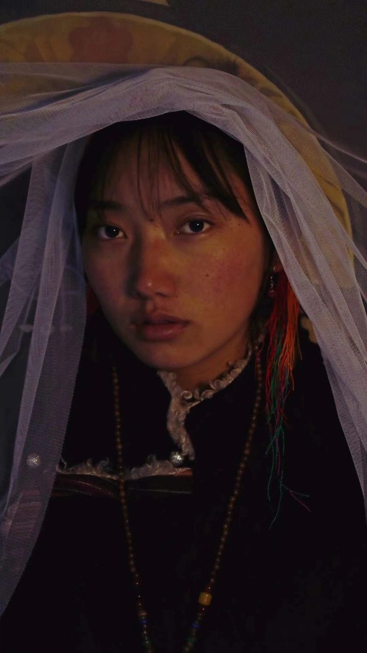 藏族女孩