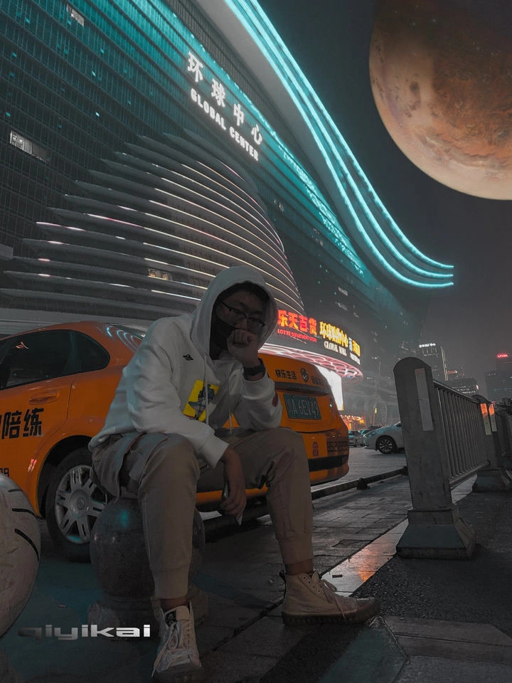 坐落在环球中心