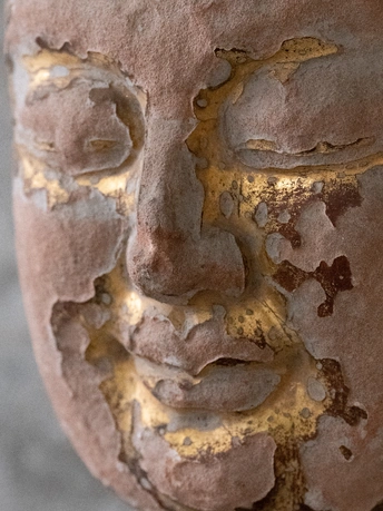 石刻画男人的脸特写