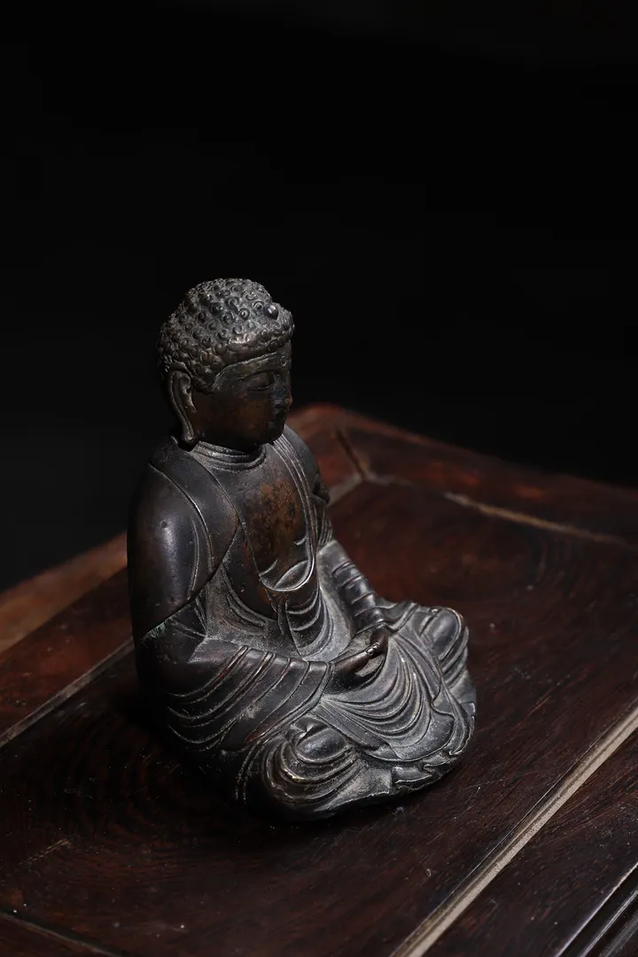 释迦摩尼佛坐像