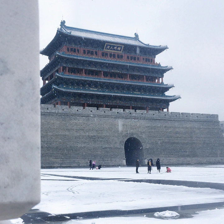 下雪了，首义门