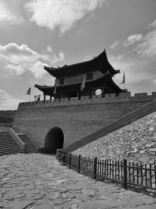 紫禁城内的一座黑白建筑