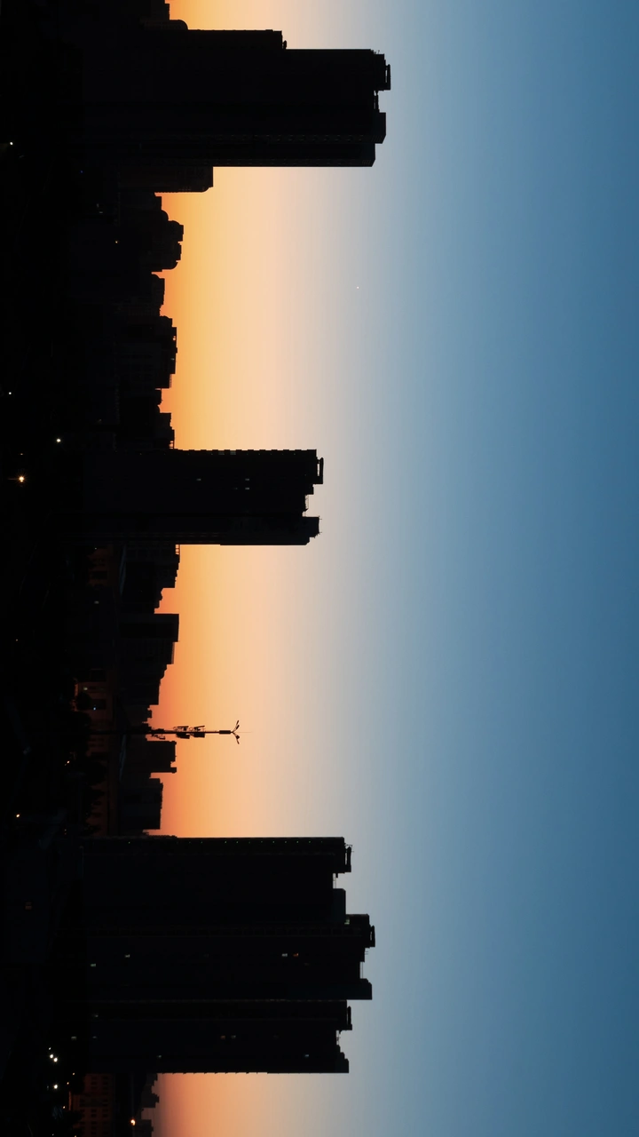 城市黎明