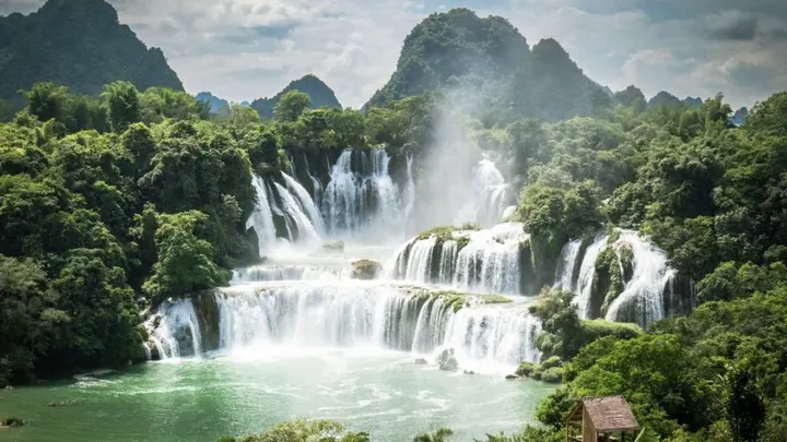 眺望山间｜德天天空之戒