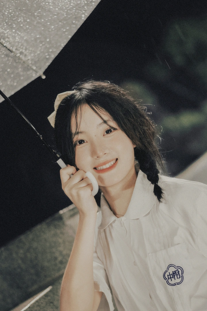 听换季的雨声